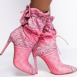 Azalea Wang Akira Pink Puff Bandana-Print Scrunch Stiletto Booties Boots, Sz 10